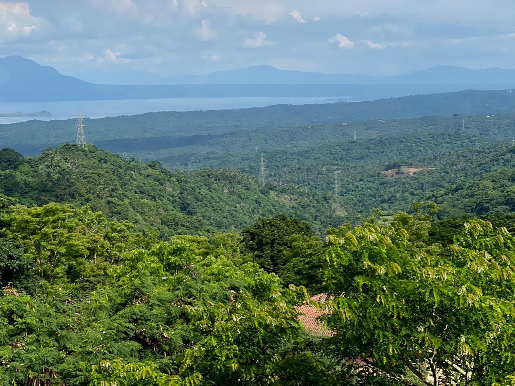Splendido Tagagtay Taal Lake Staycation Free Parking Netflix No Free Pool Tagaytay City Exteriör bild
