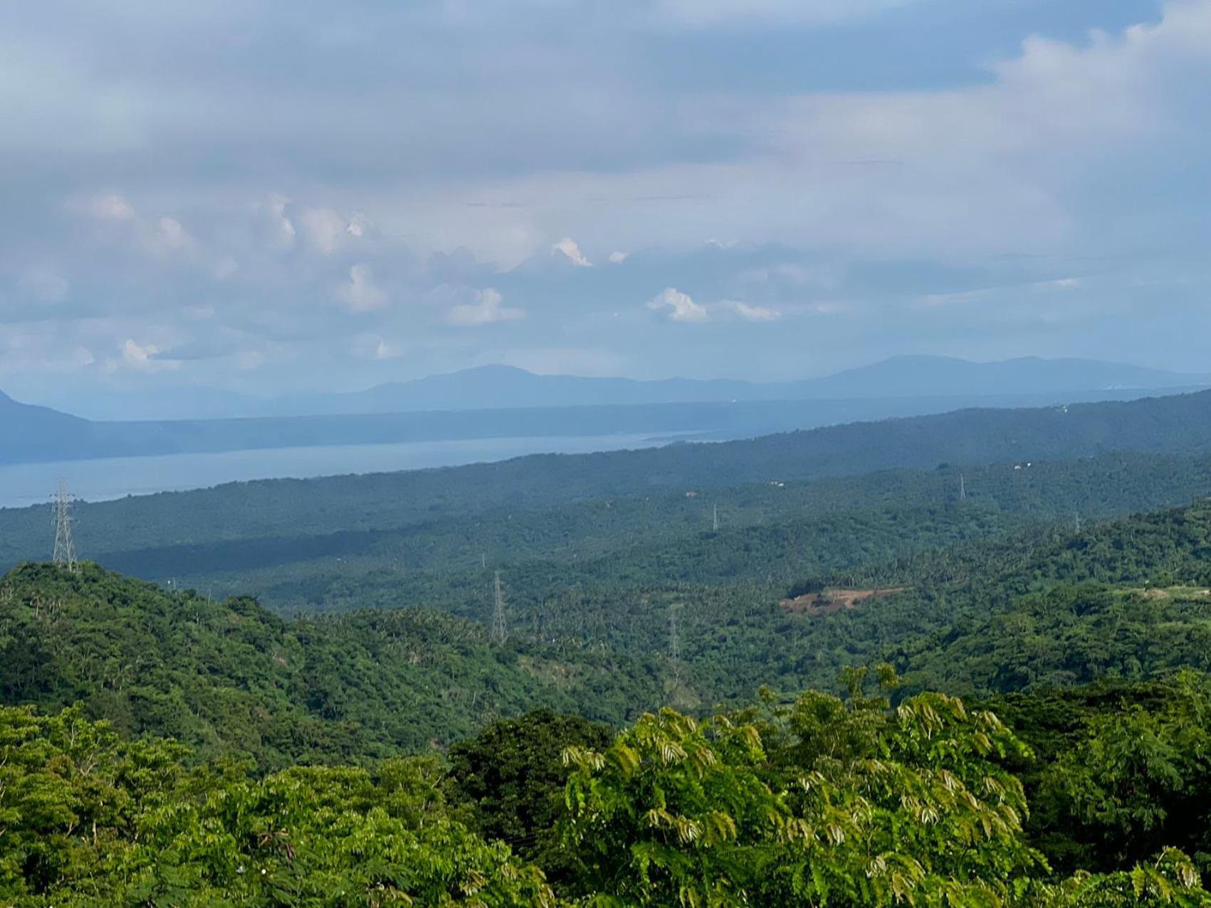Splendido Tagagtay Taal Lake Staycation Free Parking Netflix No Free Pool Tagaytay City Exteriör bild