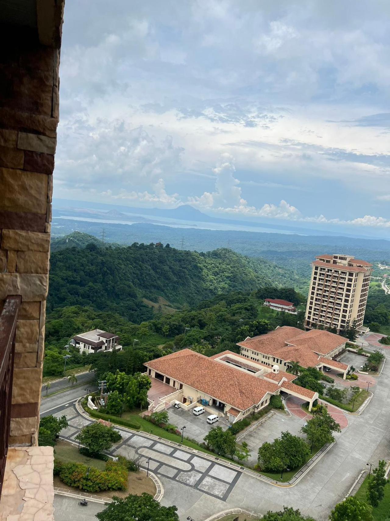 Splendido Tagagtay Taal Lake Staycation Free Parking Netflix No Free Pool Tagaytay City Exteriör bild
