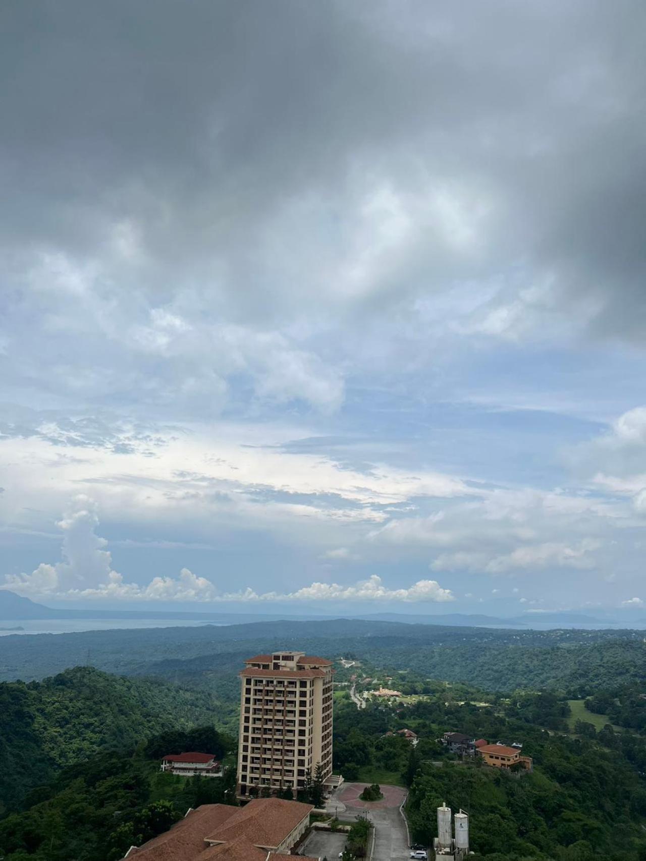 Splendido Tagagtay Taal Lake Staycation Free Parking Netflix No Free Pool Tagaytay City Exteriör bild