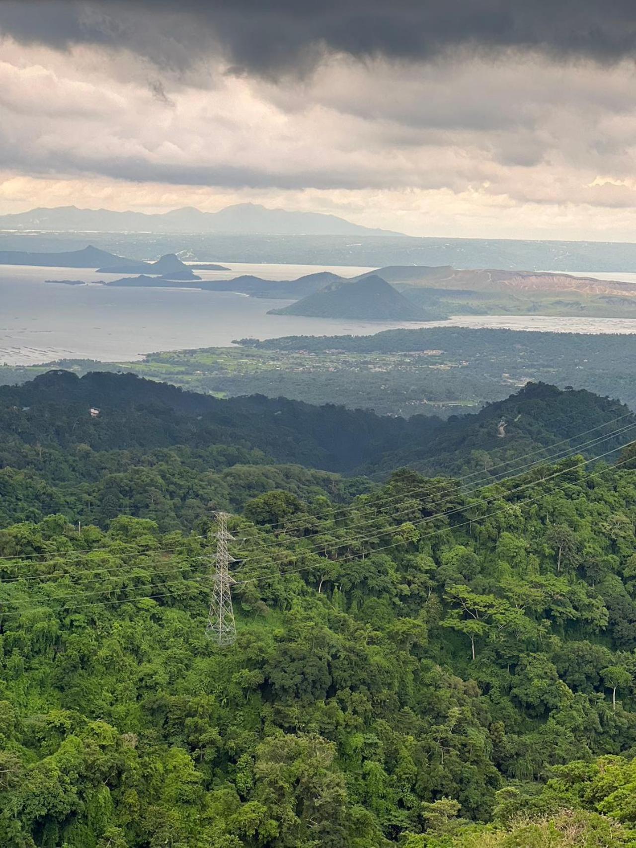 Splendido Tagagtay Taal Lake Staycation Free Parking Netflix No Free Pool Tagaytay City Exteriör bild
