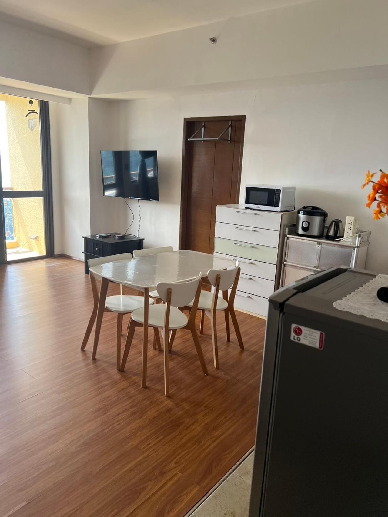 Splendido Tagagtay Taal Lake Staycation Free Parking Netflix No Free Pool Tagaytay City Exteriör bild